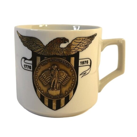 Breweriana Commemorative Bicentennial Minuteman Coin Eagle Emblem Mug 12oz RARE - Picture 1 of 6